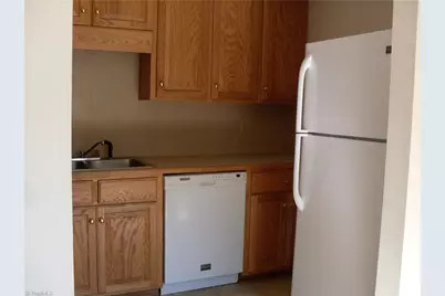 1002 Statesville Road, North Wilkesboro, NC 28659 - Photo 3