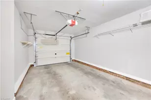 39 Mansfield Cir, Greensboro, NC 27455 - Photo 17