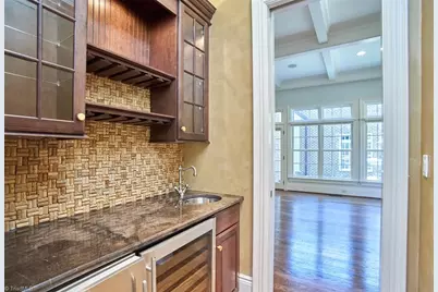 540 N Stratford Road, Winston-Salem, NC 27104 - Photo 9