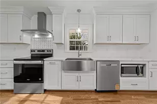 212 W Cornwallis Dr, Greensboro, NC 27408 - Photo 15