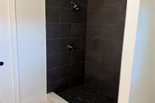 212 W Cornwallis Dr, Greensboro, NC 27408 - Photo 21