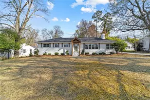 212 W Cornwallis Dr, Greensboro, NC 27408 - Photo 3