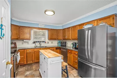 4104 Moss Brook Drive, Winston-Salem, NC 27127 - Photo 11