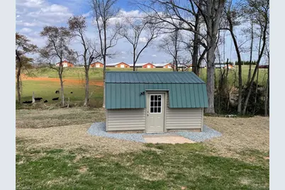 5956 E Nc Highway 268 W, Dobson, NC 27017 - Photo 31