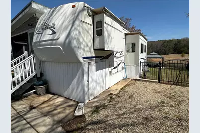 134 Putt Putt Lane, New London, NC 28127 - Photo 37