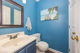 2009 Kildare Woods Dr, Greensboro, NC 27407 - Photo 13