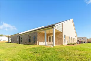 3600 Townland Cir, Clemmons, NC 27012 - Photo 3