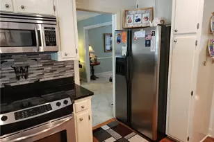 305 Old Farms Rd, Wilkesboro, NC 28697 - Photo 21