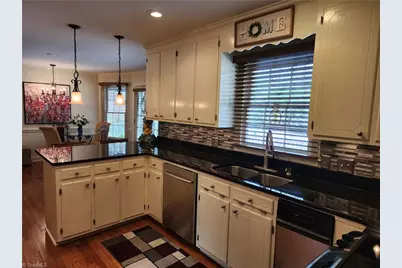 305 Old Farms Road, Wilkesboro, NC 28697 - Photo 19