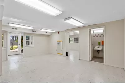 1552 Skeet Club Road, High Point, NC 27265 - Photo 15