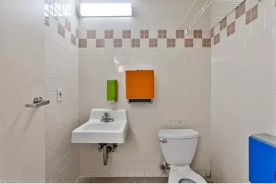 1552 Skeet Club Road, High Point, NC 27265 - Photo 17