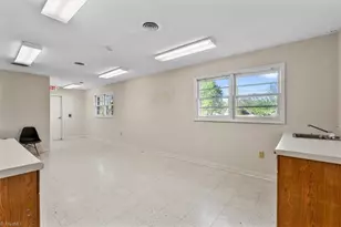 1552 Skeet Club Rd, High Point, NC 27265 - Photo 7