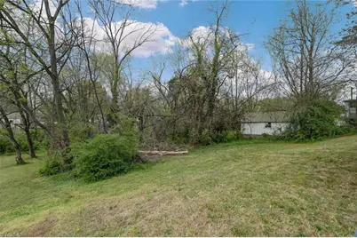 1409 Ridge Avenue, Eden, NC 27288 - Photo 5