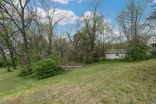 1409 Ridge Ave, Eden, NC 27288 - Photo 5