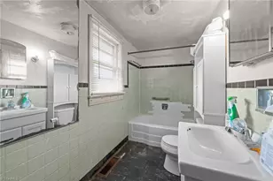 313 E King St, King, NC 27021 - Photo 21