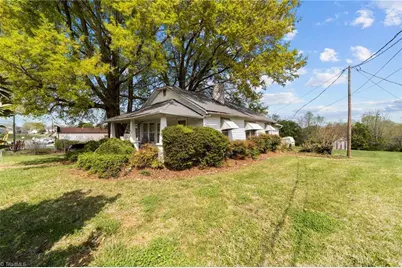 313 E King Street, King, NC 27021 - Photo 5