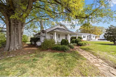 313 E King Street, King, NC 27021 - Photo 3