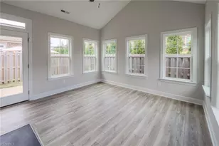 2203 Friedberg Village Dr, Winston-Salem, NC 27127 - Photo 9