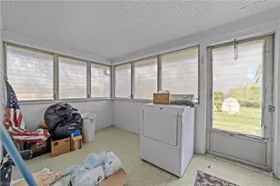 313 King St, King, NC 27021 - Photo 25