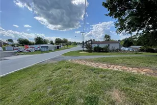 313 E King St, King, NC 27021 - Photo 7