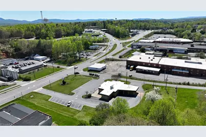 211 Elkin Highway, North Wilkesboro, NC 28659 - Photo 31