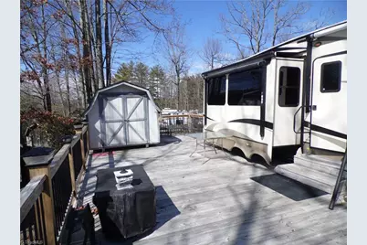 184 Club House Drive, Ennice, NC 28623 - Photo 15