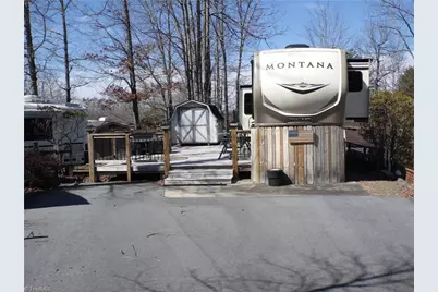 184 Club House Drive, Ennice, NC 28623 - Photo 21