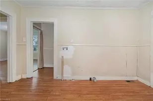 725 S Beaumont Ave, Burlington, NC 27217 - Photo 13