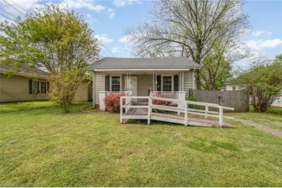 725 S Beaumont Avenue, Burlington, NC 27217 - Photo 1