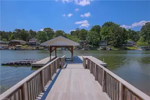 378 Shoreline Dr, New London, NC 28127 - Photo 9