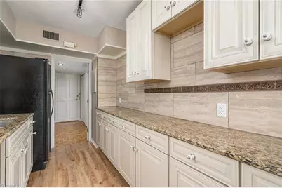 1101 N Elm Street #104, Greensboro, NC 27401 - Photo 11