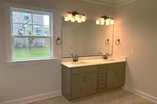 7653 Valhalla Wy, Greensboro, NC 27409 - Photo 19