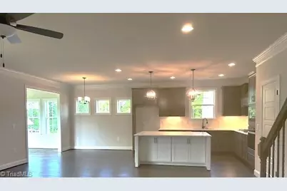 7653 Valhalla Way, Greensboro, NC 27409 - Photo 3