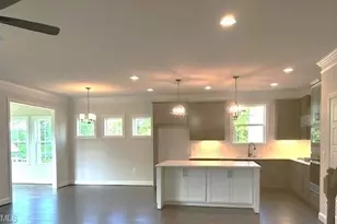 7653 Valhalla Wy, Greensboro, NC 27409 - Photo 3