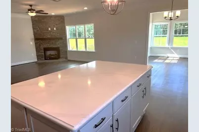 7653 Valhalla Way, Greensboro, NC 27409 - Photo 17