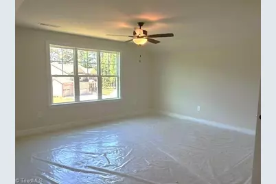 7653 Valhalla Way, Greensboro, NC 27409 - Photo 11