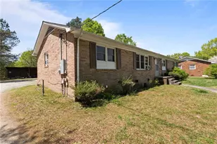 2319 James Boswell Rd, Burlington, NC 27217 - Photo 11