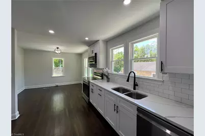 1353 Wentworth Street, Reidsville, NC 27320 - Photo 15