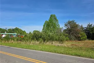 000 Beroth St, Yadkinville, NC 27055 - Photo 3