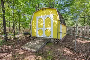 2404 Hunters Ridge Dr, Pleasant Garden, NC 27313 - Photo 31