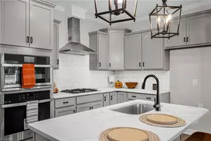 3606 Townland Cir, Clemmons, NC 27012 - Photo 15