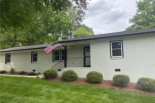 643 Cypress Dr, Asheboro, NC 27205 - Photo 1