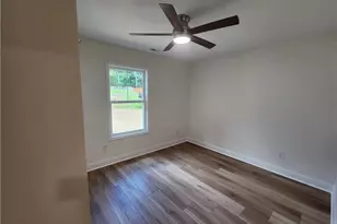 734 Central Falls Rd, Asheboro, NC 27203 - Photo 11