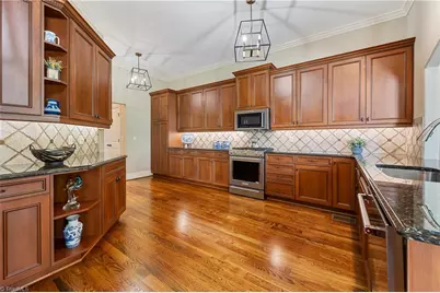 39 Creswell Manor Drive, Greensboro, NC 27407 - Photo 15