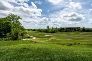 39 Creswell Manor Dr, Greensboro, NC 27407 - Photo 9