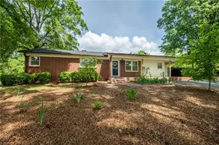 1401 Walnut St, Reidsville, NC 27320 - Photo 1