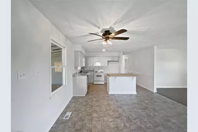 3916 Rollingwood Court, Trinity, NC 27370 - Photo 5