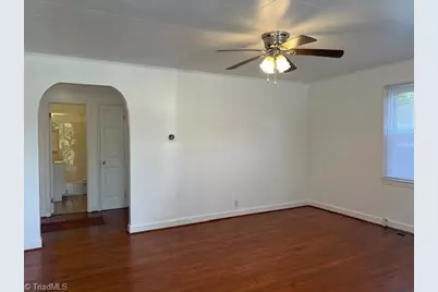 527 N Washington Avenue, Reidsville, NC 27320 - Photo 5