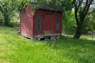 527 N Washington Ave, Reidsville, NC 27320 - Photo 3