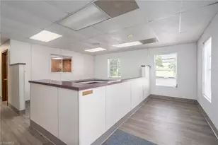 145 S Walnut Cir, Greensboro, NC 27409 - Photo 5